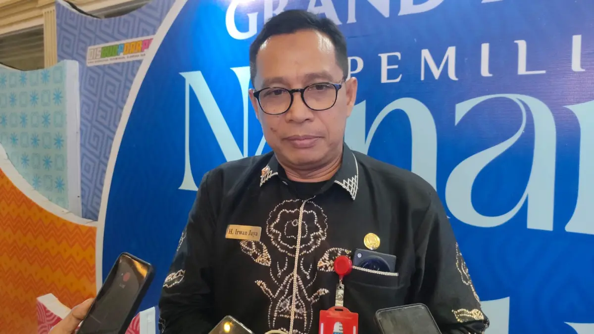 ANTISIPASI: Kepala Disbudporapar Kabupaten Banjar Irwan Jaya saat memberikan keterangan pers terkait upaya menjaga moral kepemudaan dan karakter bangsa.
