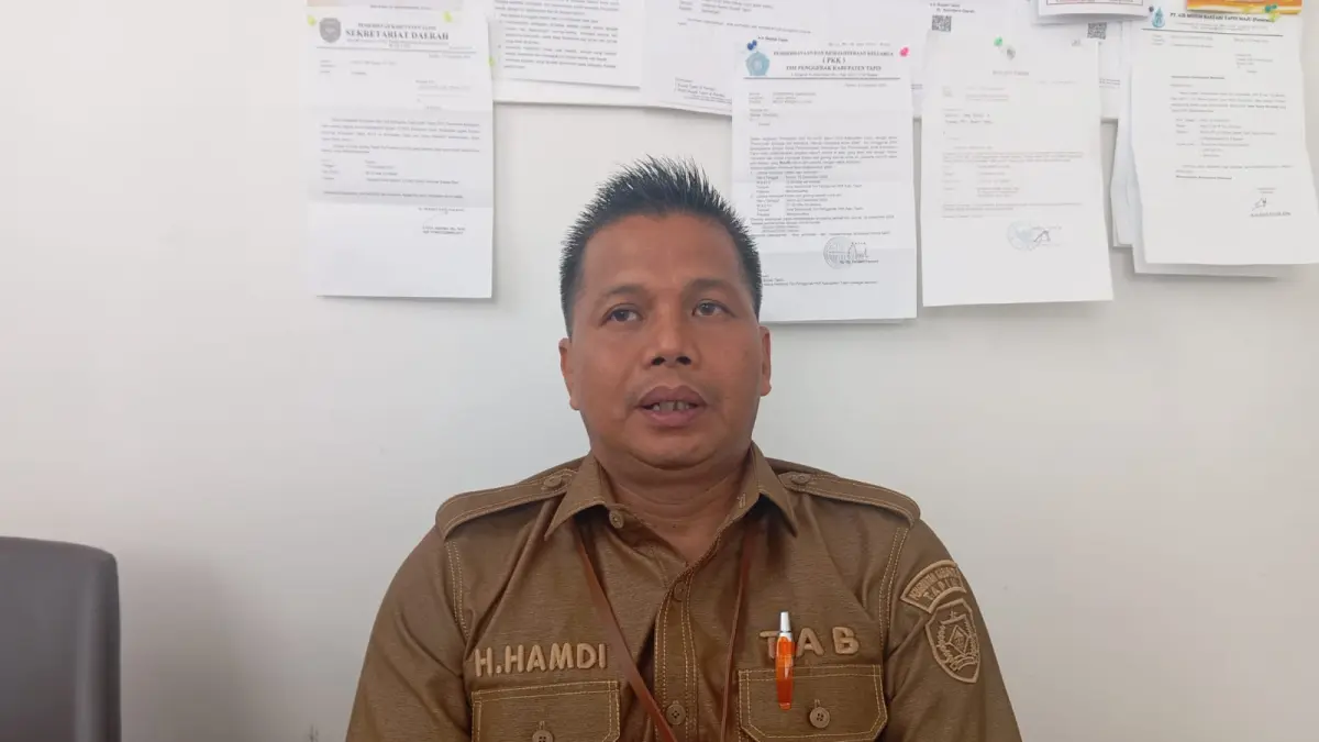 WAWANCARA: Direktur Politeknik Islam Syekh Salman Al Farisi, H Hamdi menjelaskan tentang kampusnya yang sudah membuka penerimaan mahasiswa baru.