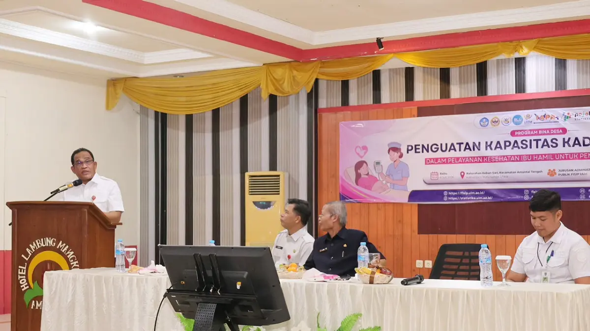 MOMEN: Bupati HSU H. Sahrujani memberikan sambutan saat membuka kegiatan Penguatan Kapasitas Kader Posyandu dalam Pelayanan Kesehatan Ibu Hamil untuk Pencegahan Stunting di Hotel Lambung Mangkurat Amuntai, Rabu (8/7/2026). (Foto: Pemkab HSU)&nbsp;
