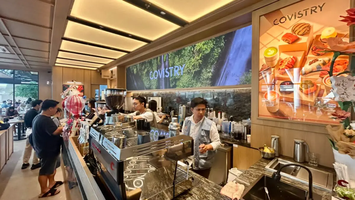 VARIATIF: Di sini juga tersedia signature coffee dan non-coffee, juga aneka menu utama. (Foto: Tia Lalita/Radar Banjarmasin)