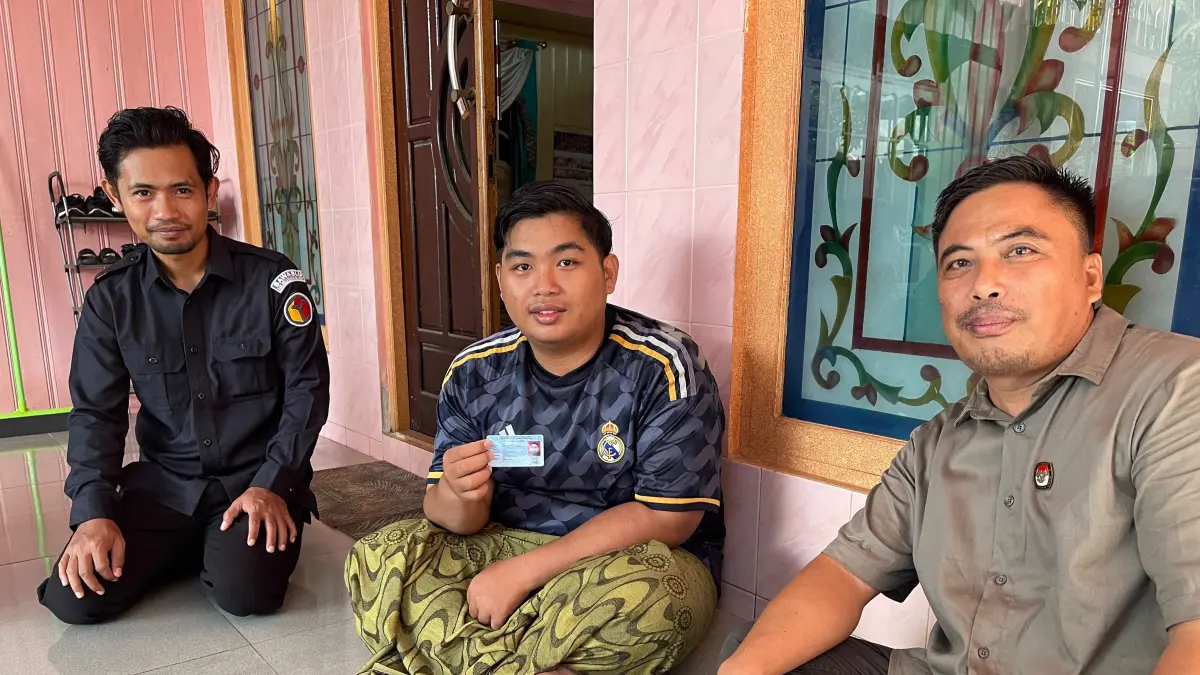 PENCOCOKAN: KPU Hulu Sungai Selatan saat melaksanakan kegiatan Pencocokan dan Penelitian Terbatas (Coktas). (Foto: KPU HSS)&nbsp;