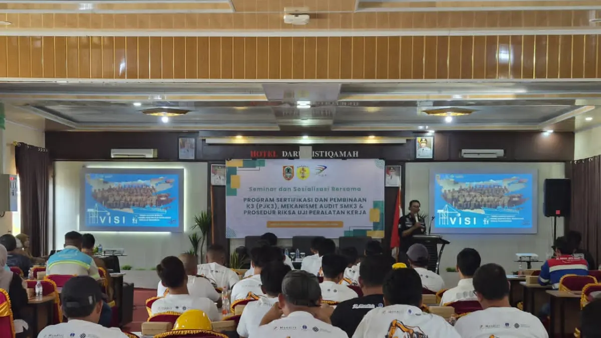 PENGUATAN K3: Dinas PUPR Kabupaten HST gelar seminar dan sosialisasi K3 sektor konstruksi di Hotel Darul Istiqamah Barabai, Senin (13/7/2026).