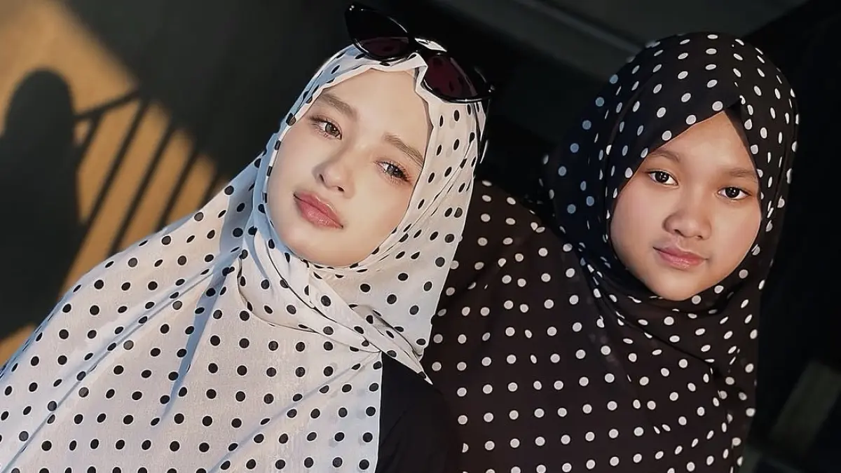 HIJAB: Inara Rusli menceritakan tentang konsistensi putrinya, Starla dalam berhijab. (Foto: Instagram)