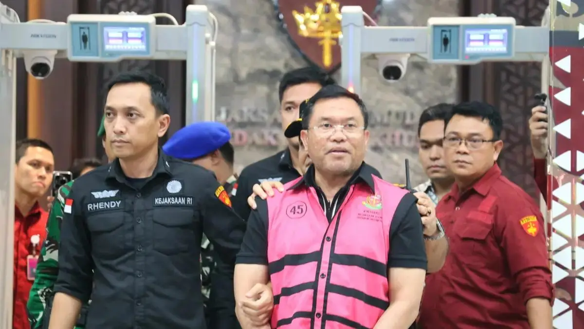 DIGIRING PETUGAS: Permohonan Sony Sonjaya menjadi&nbsp;justice collaborator&nbsp;atau JC dalam kasus dugaan korupsi tata kelola anggaran program MBG, ditolak LPSK. (Dery Ridwansah/Jawa Pos)