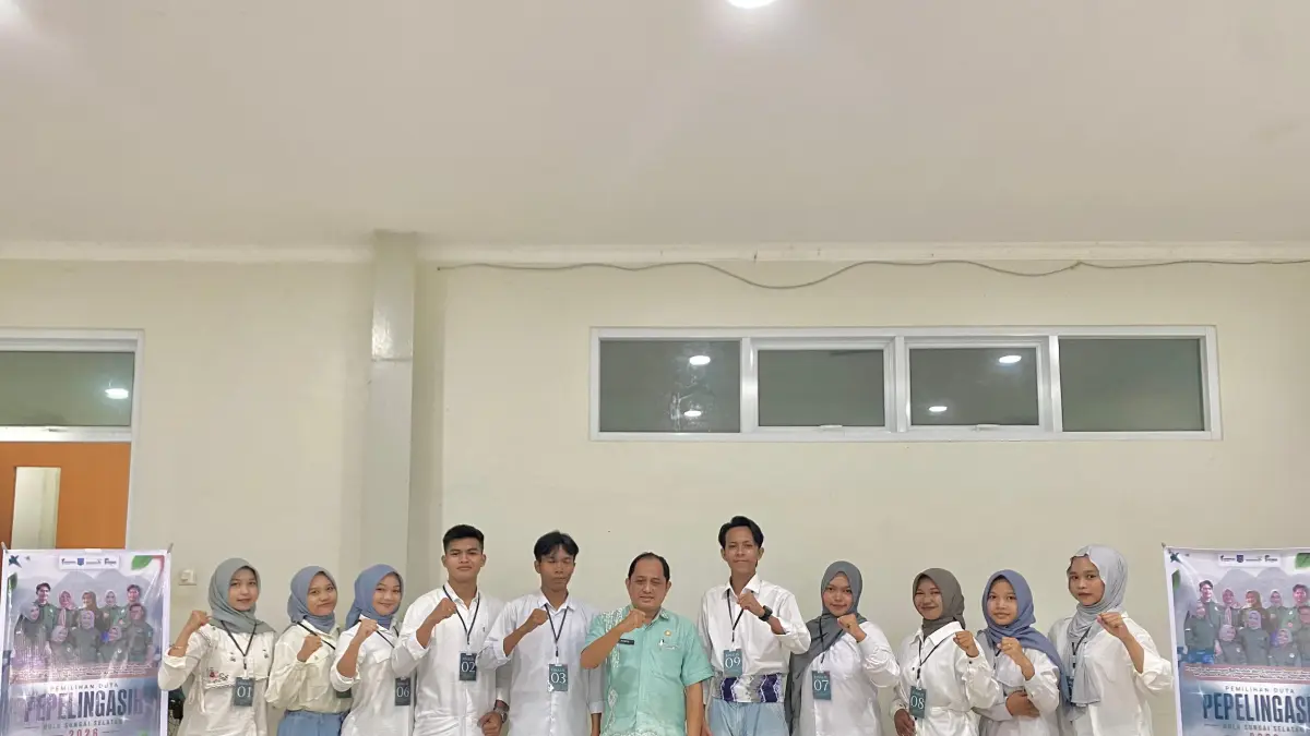 PEMBEKALAN: 10 Finalis Pemilihan Duta Pepelingasih HSS mengikuti pembekalan teori di Aula Disporapar HSS, Kamis (2/7/2026).(Foto: Duta Pepelingasih HSS)&nbsp;
