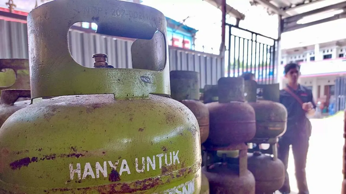 Harga gas bersubsidi disejumkah oengecer di Banjarmasin melonjak hingga Rp45 ribu per tabung, sehingga dikeluhkan masyarakat.(Foto : Ilustrasi Radar Banjarmasin)
