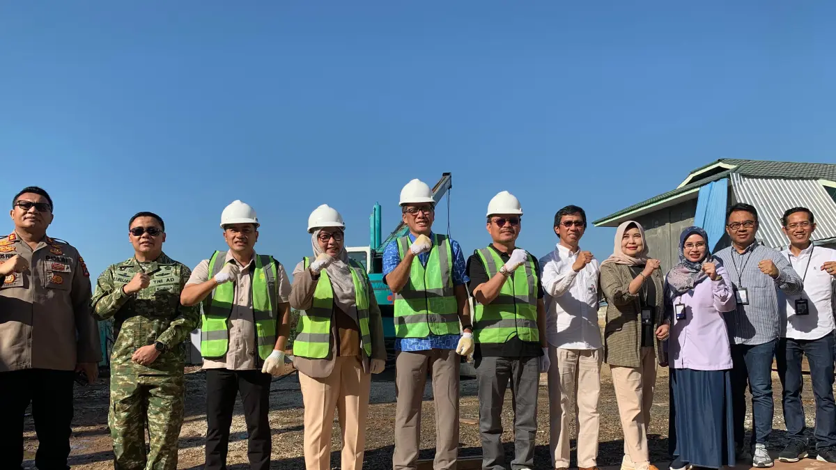 BERSAMA: Wali Kota Banjarbaru, Erna Lisa Halaby dan Ketua DPRD Kota Banjarbaru, Muhammad Syahrial. Serta, Dirut Bank Kalsel, Fachrudin dan unsur Forkopimda usai groundbreaking Gedung Kantor Bank Kalsel Cabang Banjarbaru, Jumat (17/7/2026).(Foto: Bank Kalsel)&nbsp;