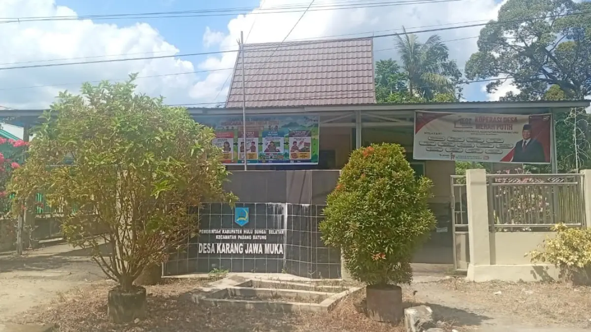 GEDUNG: Kantor Desa Karang Jawa Muka, Kecamatan Padang Batung, Kabupaten HSS. 