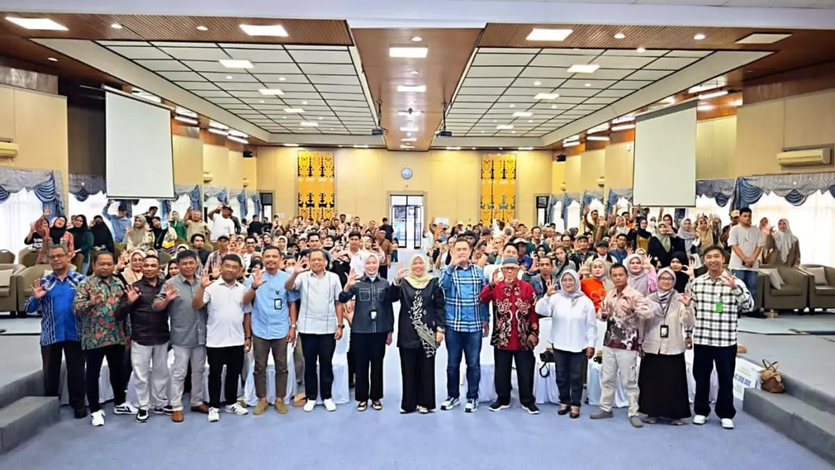 BERIKAN PEMAHAMAN: Kegiatan literasi perlindungan pekerja Informal yang digelar BPJS Ketenagakerjaan bersama Anggota Komisi IX DPR RI, Hj Mariana di Aula Rapat Paripurna DPRD Kota Banjarmasin, Sabtu (18/7/2026).(Foto: BPJS Ketenagakerjaan Banjarmasin)&nbsp;