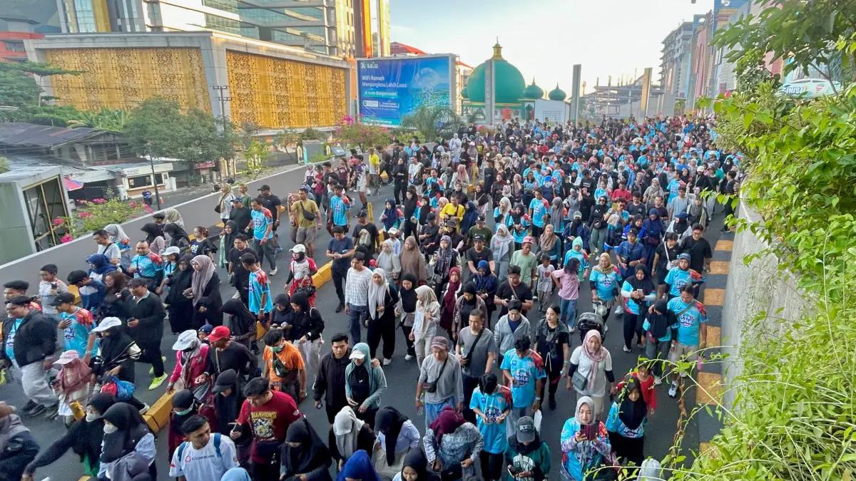 HEBOH: 7 ribu peserta mendaftar event Fun Walk Duta Mall 2026 ini.(Foto: Tia Lalita Novitri)