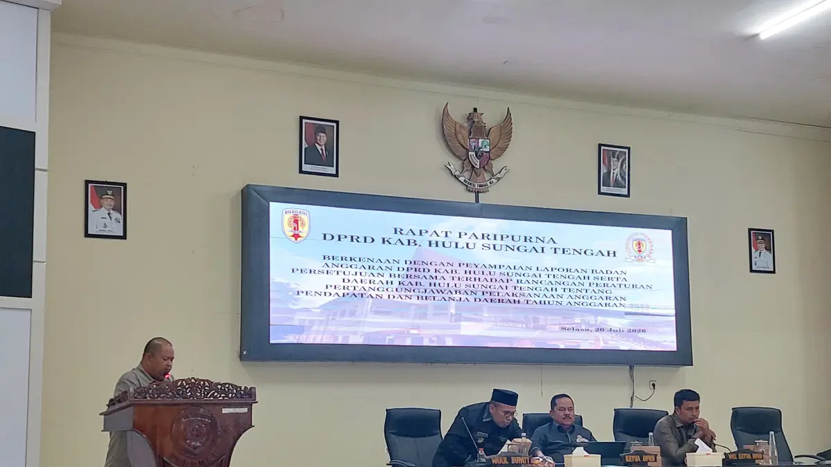 TERIMA: LKPj APBD Kabupaten Hulu Sungai Tengah tahun 2025 disepakati. (Foto: Jamaluddin/Radar Banjarmasin)
