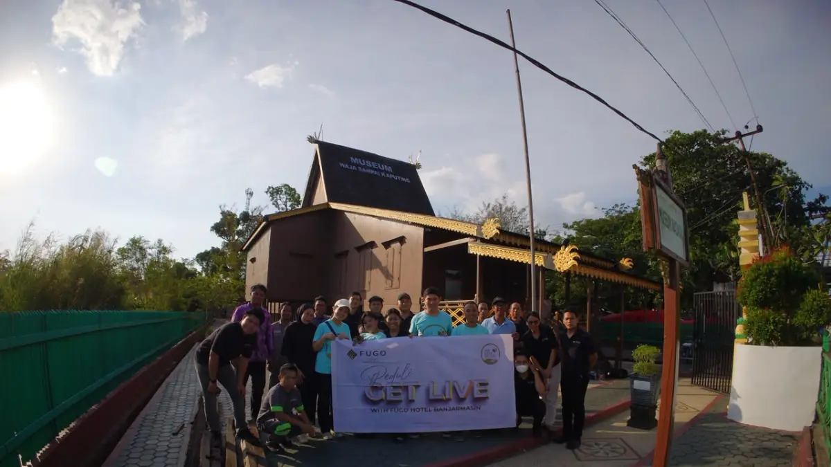 WARISAN BUDAYA: FUGO Hotel menggelar program We Care Better berupa aksi sosial di Museum Wasaka Banjarmasin.(Foto: FUGO Hotel Banjarmasin)&nbsp;&nbsp;
