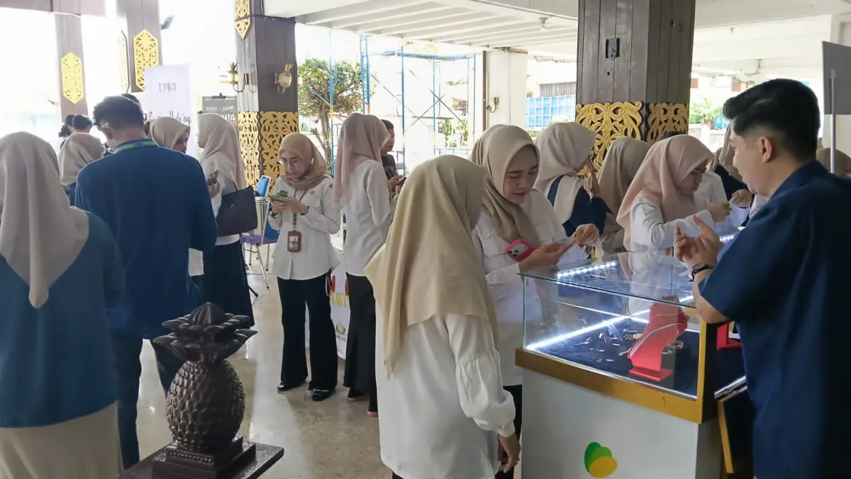 BAZAR: Pegadaian Gelar Bazar dan Literasi emas di Banjarmasin.
