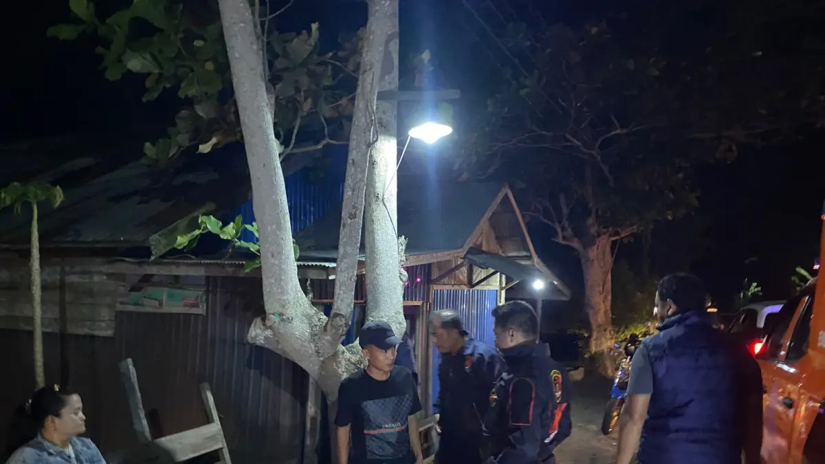 RAZIA: Personel Satreskrim Polres HSU melakukan patroli Operasi Sikat Intan II di sejumlah titik rawan kriminalitas di Kota Amuntai, Sabtu (25/7/2026) dini hari.(Foto: Polres HSU)&nbsp;