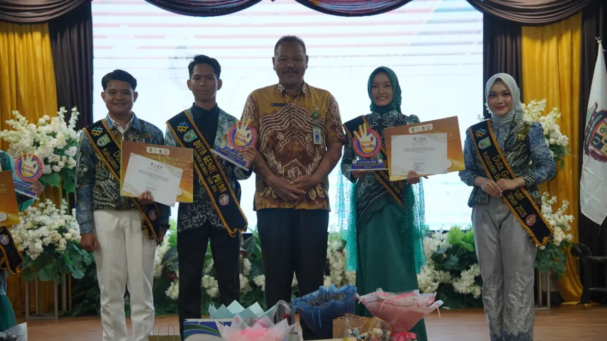 DUTA GENRE : Muhammad Wildan dan Ida Auliyanti terpilih sebagai Duta Genre Kabupaten Balangan 2026 pada ajang Grand Final Pemilihan Duta Generasi Berencana (Genre) Kabupaten Balangan 2026 yang digelar di Mahligai Mayang Maurai, Paringin, Sabtu (11/7/2026).