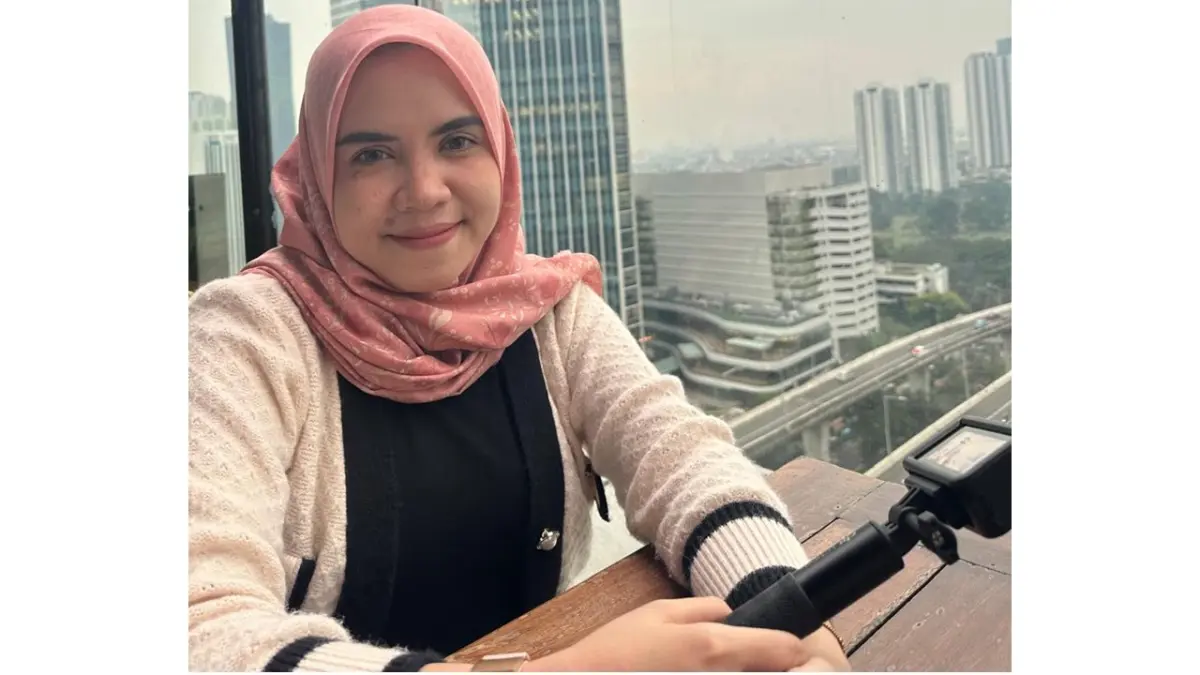 Gina Faizah, S.Pd, Gr