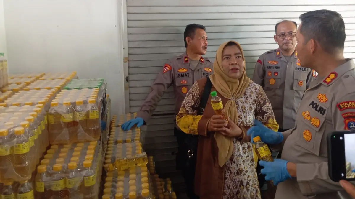 MINYAK GORENG MURAH: Satreskrim Polres Tapin ungkap jaringan penjualan terorganisasi yang menyasar ibu rumah tangga di pedesaan dengan modus promosi minyak goreng murah.