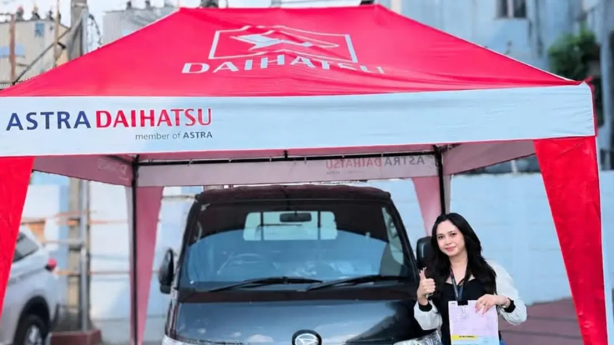 MOBIL USAHA: Pikap Daihatsu Grand Max paling laris di pasaran.(Foto: Raudah Anisya/Radar Banjarmasin)&nbsp;