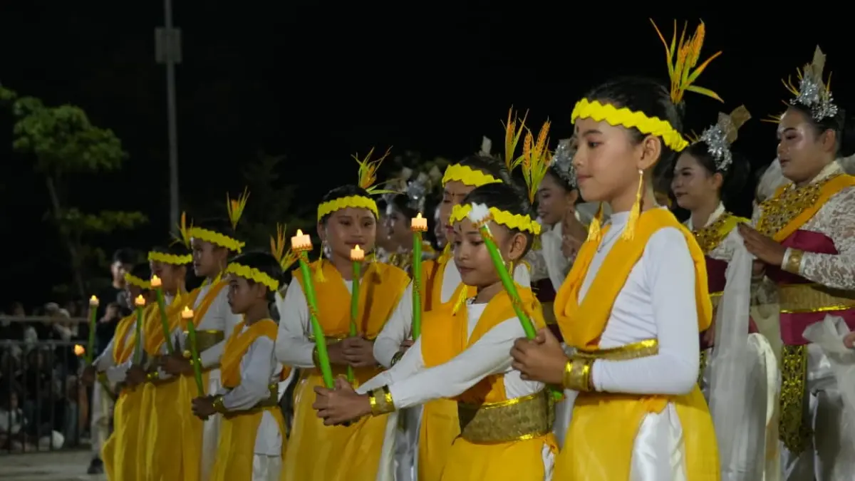  Gemerlap panggung dan antusiasme ribuan masyarakat memenuhi Ruang Terbuka Publik (RTP) Rantau, Jumat (31/7/2026) malam.