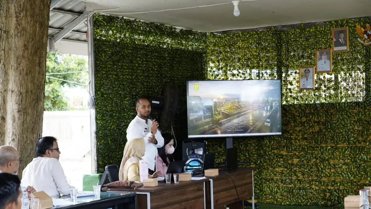 PEMKO BANJARMASIN
KAWASAN TERPADU: PUPR Banjarmasin memaparkan skematik desain Kawasan Peradaban