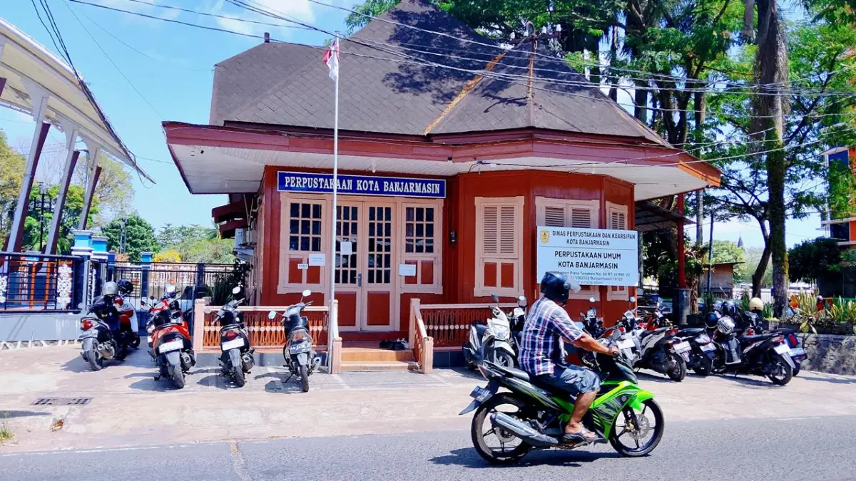 BAKAL DIPINDAH: Dispersip Kota Banjarmasin &nbsp;berencana memindahkan perpustakaan utama ke lokasi baru di kawasan RKI Pekauman.(Foto: Endang Syarifuddin/Radar Banjarmasin)