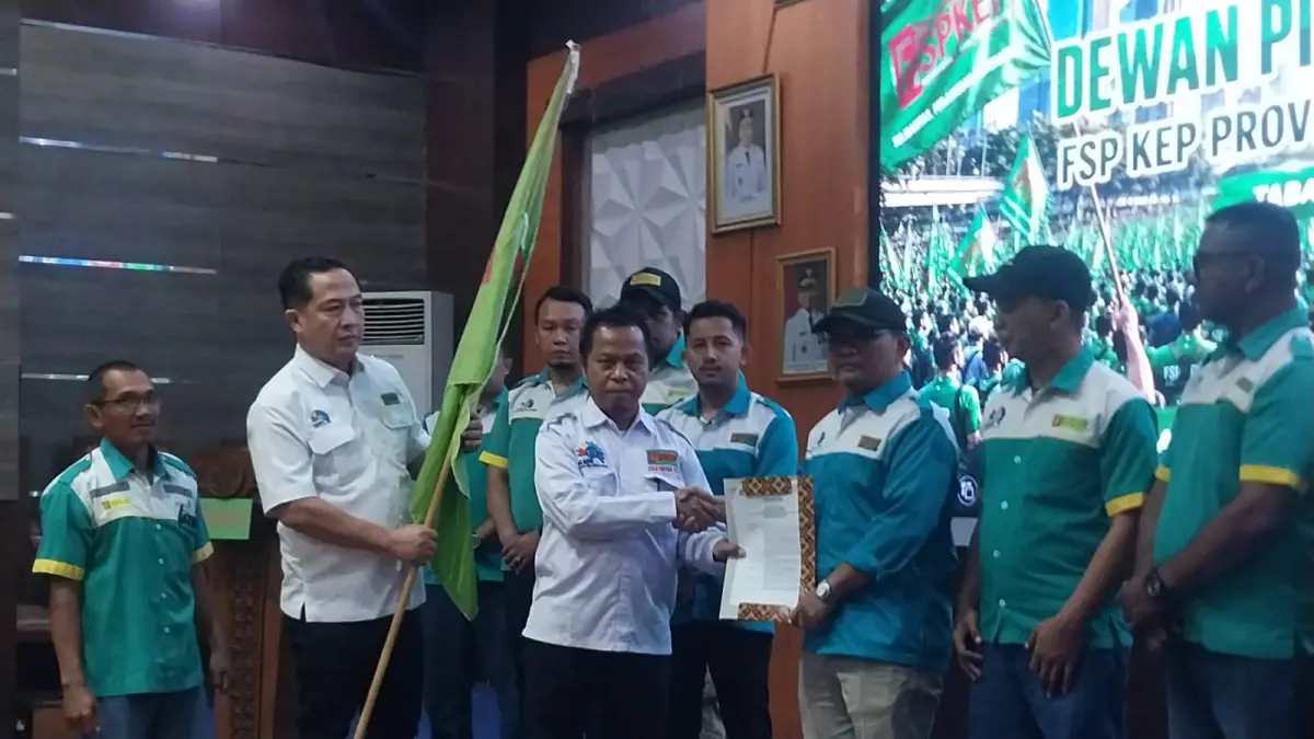 Pengurus FSP KEP Kalsel saat dilantik.&nbsp;(Ibnu Dwi Wahyudi/ Radar Banjarmasin)