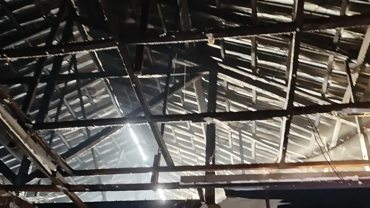 RUNTUH: Kondisi rumah pascakebakaran di Gang Ma Yung, Desa Batulicin, Tanah Bumbu. (Foto: PKJR Tanah Bumbu)