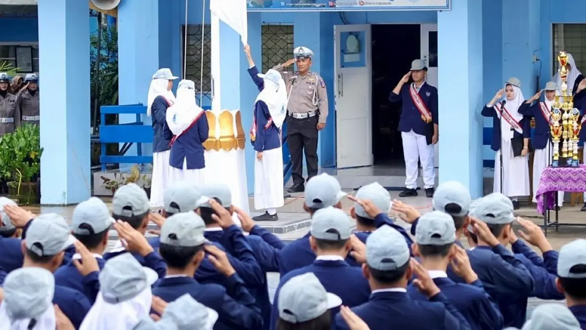 APEL BENDERA: DPRD Kota Banjarmasin menyiapkan Raperda Pendidikan Pancasila dan Wawasan Kebangsaan untuk memperkuat nilai persatuan, nasionalisme, dan cinta tanah air untuk para pemuda. 