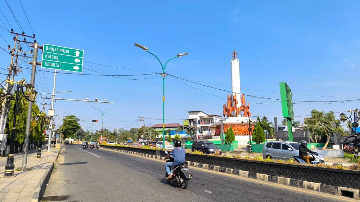 Kawasan Tugu Paringin, Kabupaten Balangan. Pemerintah daerah bersama DPRD menyepakati perubahan APBD 2026 sebesar Rp2,876 triliun untuk mendukung keberlanjutan program pembangunan. (M Dirga/ Radar Banjarmasin)