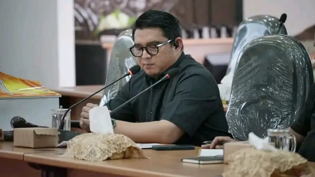Ketua DPRD HSS, H. Akhmad Fahmi.