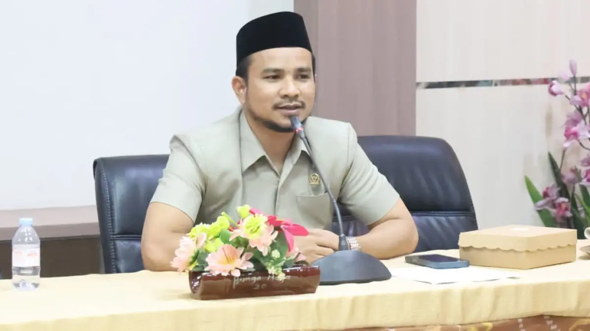 BERI MASUKAN: Wakil Ketua DPRD Tanah Bumbu Sya’bani Rasul menyampaikan usulan terkait peningkatan keselamatan di Jalan Alternatif Batulicin-Banjarbaru. 