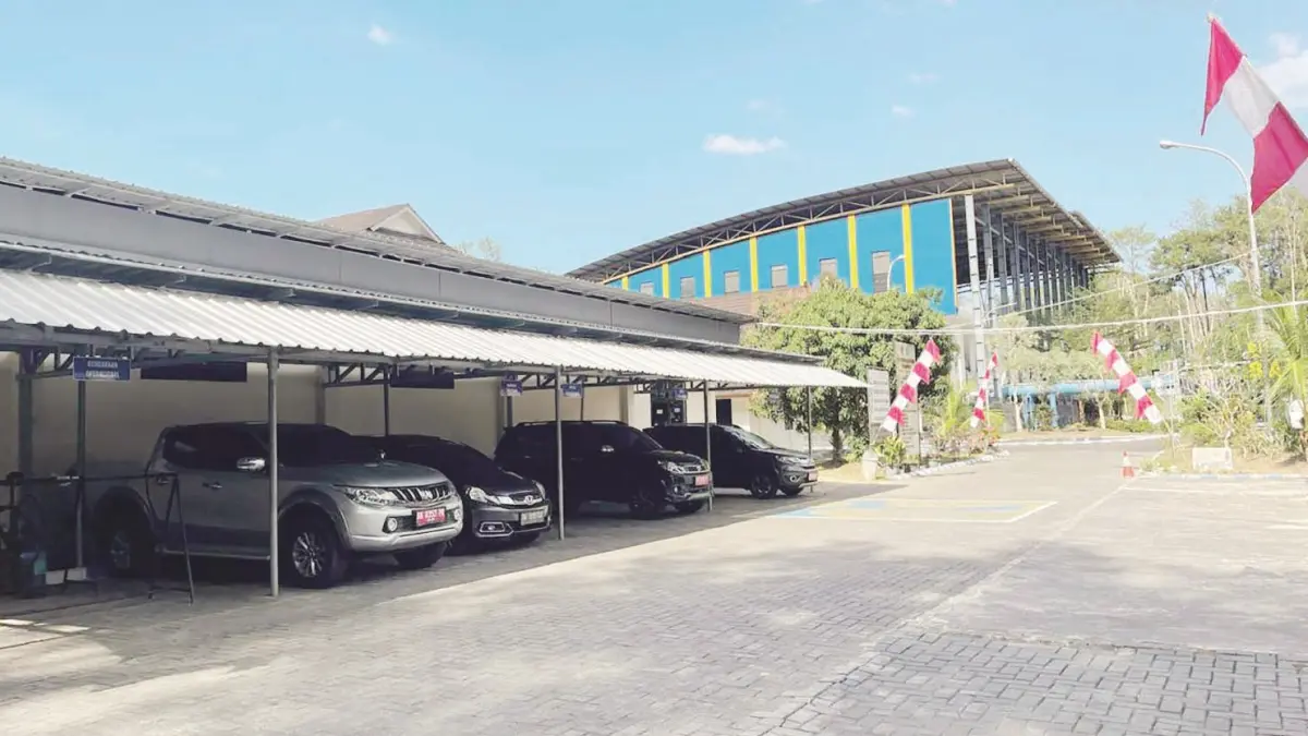 MEMATANGKAN: Balai Pengelolaan Air Minum (BPAM) Banjarbakula terus mematangkan pengembangan Air Minum Dalam Kemasan (AMDK) Bakula Water.&nbsp;
(MC KALSEL)&nbsp;