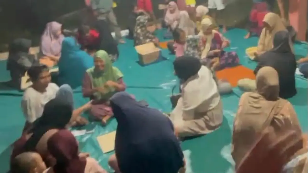 RAMAI: Susana emak emak lomba domino di Gang Hasanah, Desa Dirgahayu, Kotabaru. 
