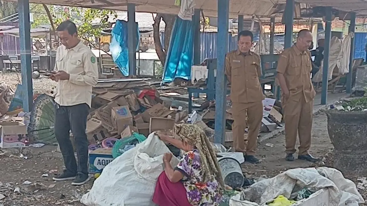 Sebelum tanggal 17 Agustus kawasan Terminal Bypass Rantau bebas dari sampah yang berserakan. (Rasidi Fadli/Radar Banjarmasin)