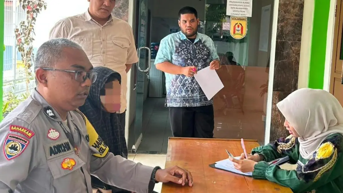 DIAMANKAN: Wanita yang diamankan Polsek Banjarbaru Utara ditempatkan di rumah singgah Dinsos sebelum dirujuk ke RSJ Sambang Lihum. (Foto: Polsek BBU untuk Radar Banjarmasin)