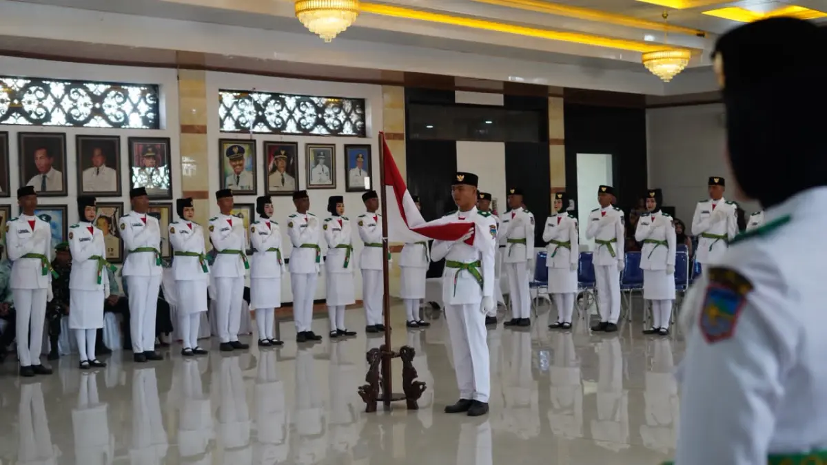 DIKUKUHKAN: 42 pelajar terbaik Bumi Saijaan dikukuhkan jadi anggota Paskibraka Kotabaru 2026.(Foto: PPI Kotabaru)