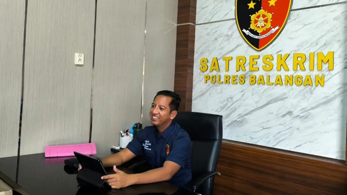 KETERANGAN RESMI: Kepala Satuan Reserse Kriminal Polres Balangan AKP Ferry Kurniawan saat memberikan penjelasan terkait penanganan kasus dugaan penganiayaan terhadap dokter yang melibatkan oknum Kepala Desa Simpang Nadong.