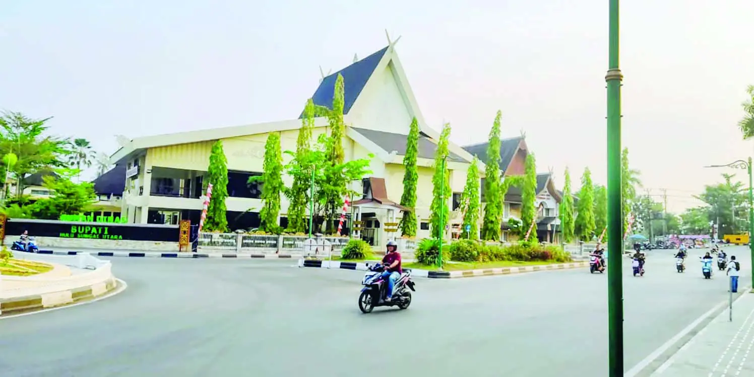 Gedung KH Idham Chalid
