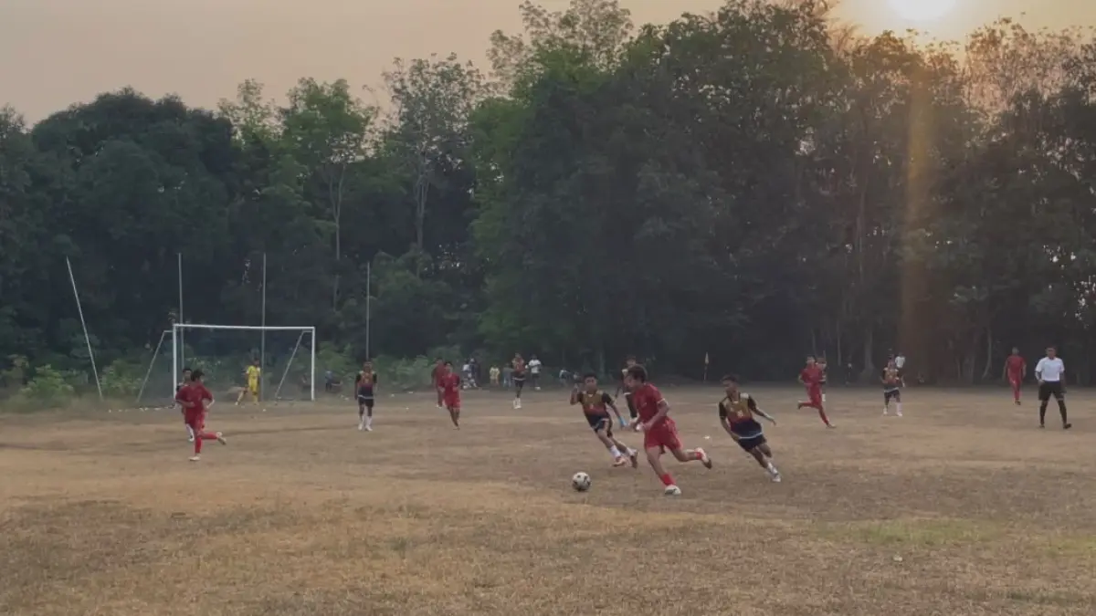Bintang Kalimantan Sukses (BKS) saat menghadapi SOBP Tanjung di Lapangan Sepakbola Tanta, Tabalong, Minggu (23/8/2026). (Ferina)