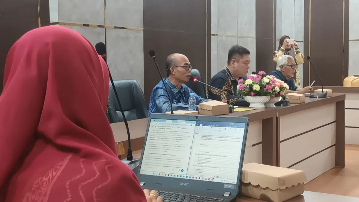 FORUM: Jajaran pejabat dan lembaga membahas tujuh program prioritas Pemkab Tabalong dalam Forum Barakat. (Foto: Ibnu Dwi Wahyudi/Radar Banjarmasin)
