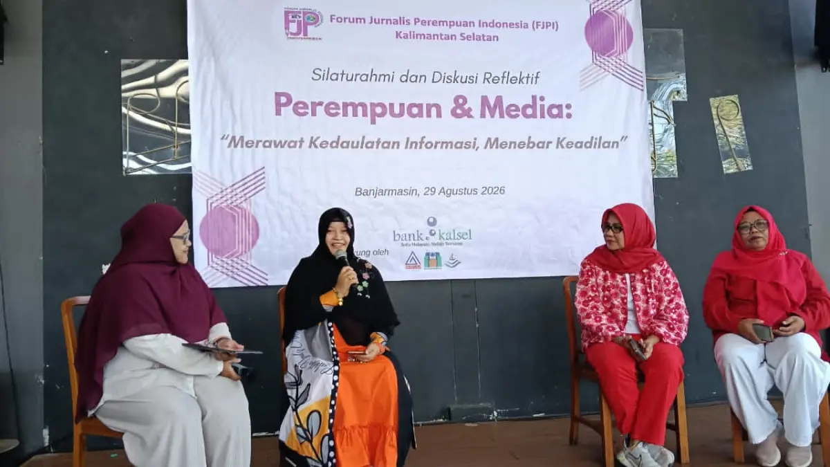 DISKUSI: Dua pembicara perempuan dihadirkan pada diskusi publik FJPI Kalsel, bertajuk perempuan dan media di WKK, Sabtu (29/8/2026).&nbsp;
