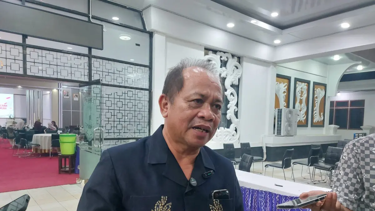 PELUANG: Mantan Sekda HST, Muhammad Yani buka peluang masuk politik. (Foto: Jamaluddin/Radar Banjarmasin).