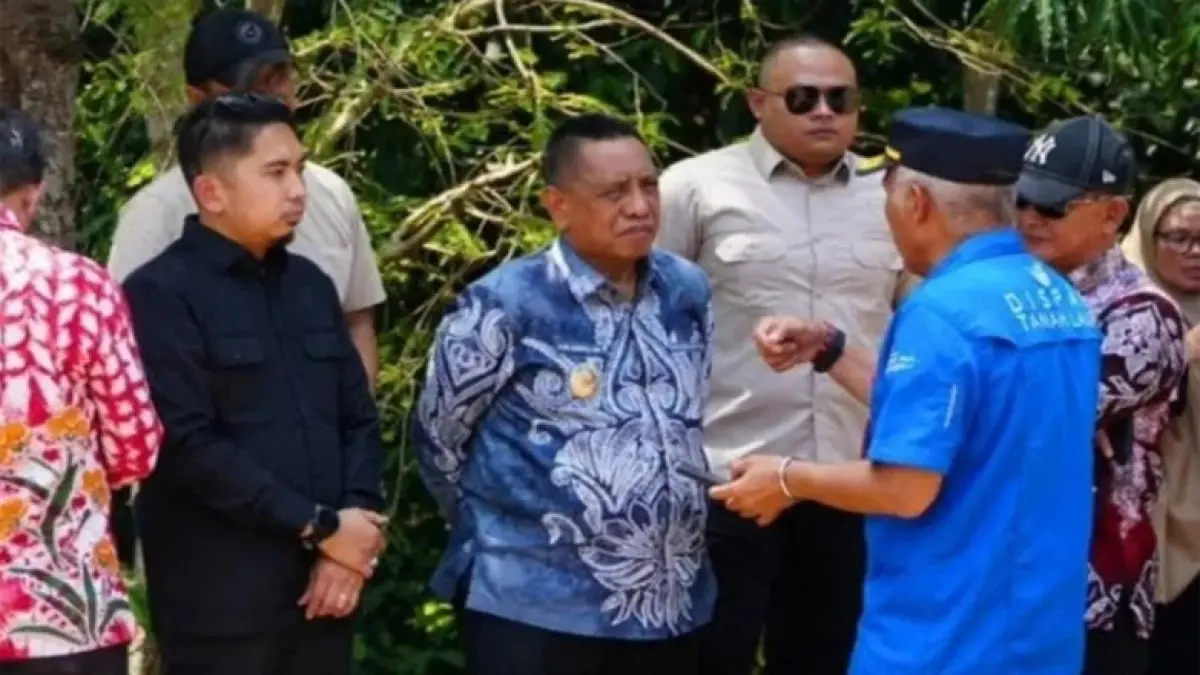 PERLU DIPETAKAN: Wakil Bupati Tala Muhammad Zazuli bersama SKPD terkait dan HIPMI Tala melihat langsung aset Pemkab Tala yang belum dimanfaatkan secara optimal.