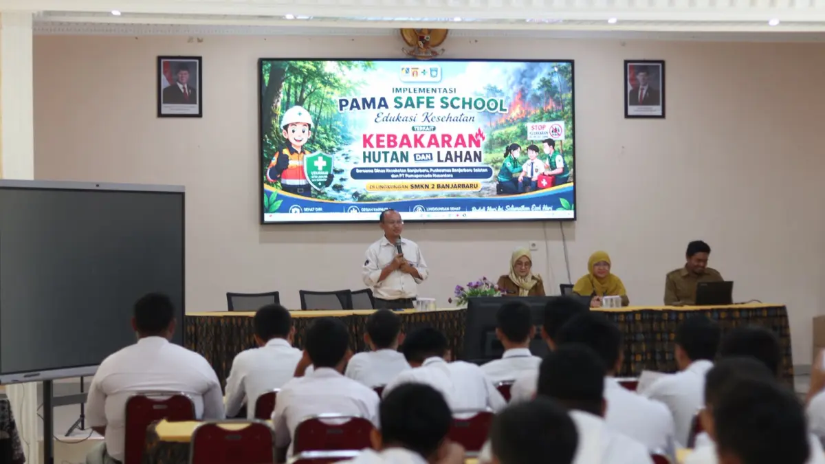 SAMBUTAN: HGSC Section Head PT PAMA BBSO Prihadi Suseno menyampaikan sambutan dalam kegiatan edukasi kesehatan terkait dampak karhutla.