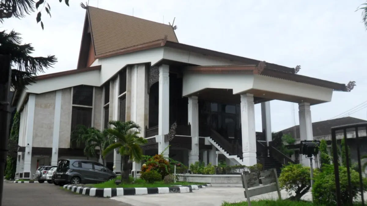 Kantor DPRD Provinsi Kalsel di Jl. Lambung Mangkurat Banjarmasin. (Foto: kalselprov.go.id)