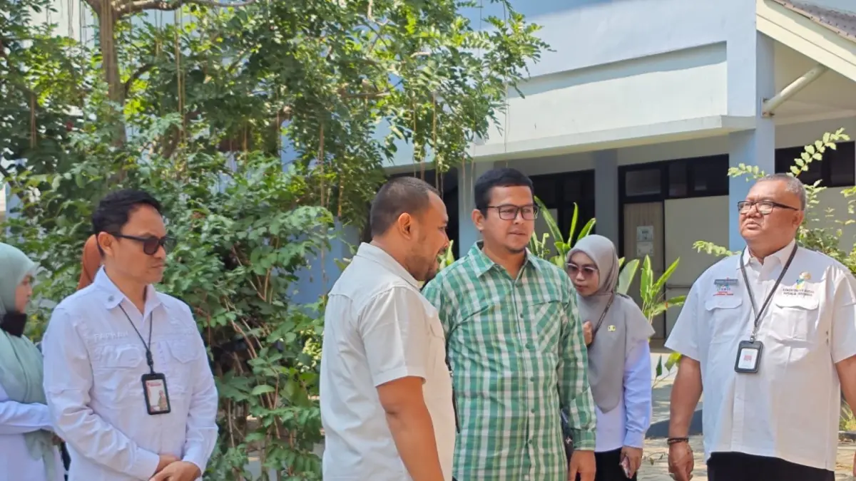 Persiapan kunjungan Wapres Gibran di Kalsel mulai disiapkan (MC Kalsel untuk Radar Banjarmasin)&nbsp;
‎