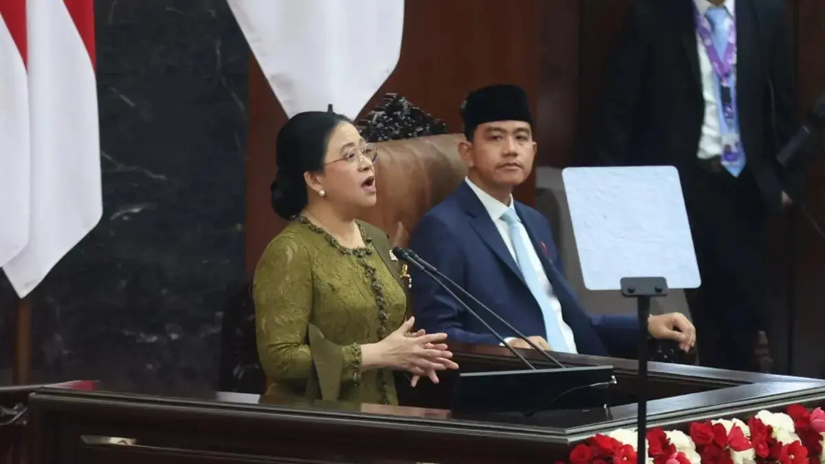 PIDATO: Ketua DPR RI Puan Maharani meminta kepada aparat untuk menyelidiki lahan bekas karhutla yang langsung ditanami sawit. (Dery Ridwansah/Jawa Pos)