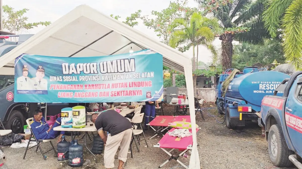 DIPERPANJANG: Dinas Sosial (Dinsos) Kalsel memperpanjang operasional dapur umum untuk mendukung kebutuhan konsumsi petugas dan relawan karhutla di lapangan.