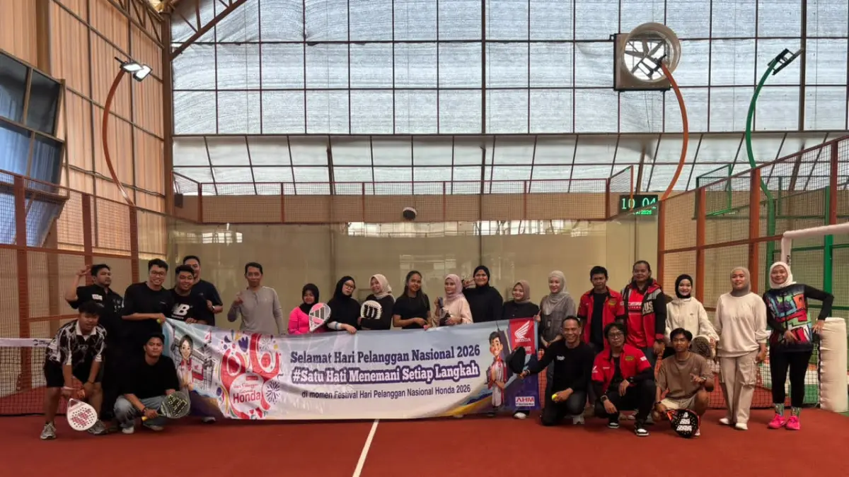 MOMEN HARPELNAS: Jurnalis dan Influencer diajak rolling City hingga main Padel oleh PT Trio Motor.(Foto: Trio Motor)