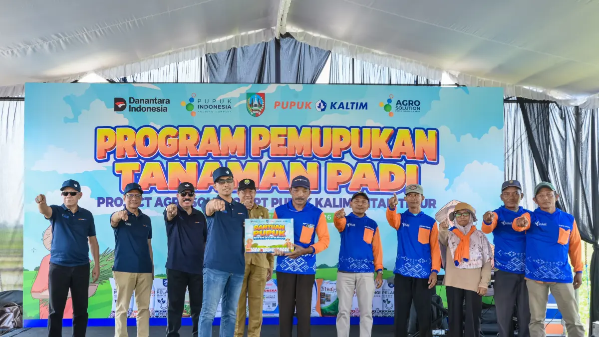 PERKUAT:Perkuat Pendampingan Agrosolution Lewat Pemupukan Padi di Pojokrejo Jombang.